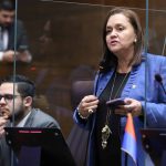 Mujer fallece y hombre queda impactado tras accidente con el autobús