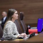 Las personas vulnerables son las víctimas, no los asesinos, los golpes y las mujeres.