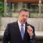 China cuenta con 6.8 millones de profesionales en traducción