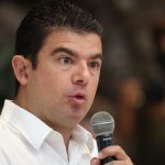 El hombre se ahoga en los órganos de la costa