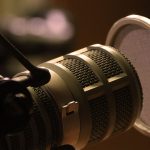 Las frecuencias de radio y televisión no son un instrumento de manipulación política
