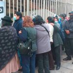 Arrestan a un hombre con una carga millonaria de bebidas y cigarrillos.
