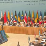 Funcionarios y exministro arrestado comparecen ante la corte