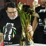 Una persona crítica y estable

 – El nacional cr