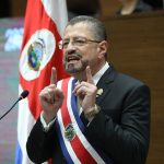 Las autoridades están en busca de menores