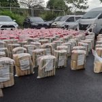 El presidente de Colombia respalda la orden de arresto contra el ex presidente del Congreso.