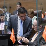China reafirma su fuerte apoyo a la multilateralidad, el libre comercio y a un papel más destacado en la OMC, declara el viceprimer ministro.