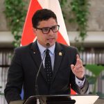 Se escapan a megaoperatoriamente

 – El nacional cr