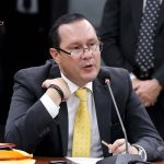 El alcalde Acosta se renuncia a sí mismo

 – El nacional cr