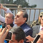 cerca de Jorge Arias y fotografiado con Celso Gamboa

 – El nacional cr