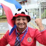Parte del techo cedido en el medio de la zona de comida

 – El nacional cr