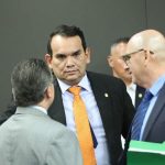 Sele chicas se bañan en oro
 – El nacional cr