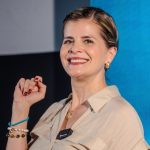 La candidata Laura Fernández está ausente del debate organizado por Jupema sobre el futuro de las pensiones.

 – El nacional cr