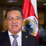 Es muy lindo volver a ver la expresión de la democracia callejera.

 – El nacional cr