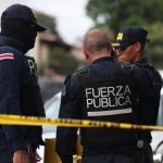 Fuerza Pública encuentra 3 armas y gran cantidad de droga en calles de Pococí

 – El nacional cr