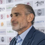 Sujetos persiguen a hombre varios metros y lo matan a balazos

 – El nacional cr