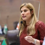 Los bomberos se enfrentan a varios incendios forestales

 – El nacional cr