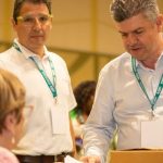 La derrota no los llevó a la reflexión, sino al rencor, la venganza y la conspiración.

 – El nacional cr